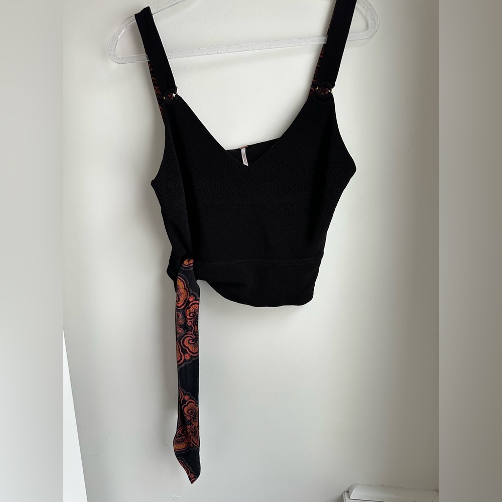 FREE PEOPLE CROP TOP